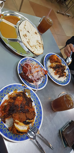 Ampang Point, 76 & 77, Lorong Mamanda 1, Taman Dato Ahmad Razali, 68000 Ampang, Selangor