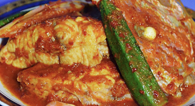 Comentarii opinii despre FAMOUS BAZAAR