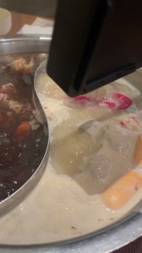 Lot F-127, 1st Floor, the Starling, 6, Jalan SS 21/37, Damansara Utama, 47400 Petaling Jaya, Selangor