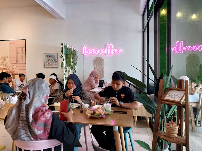 Lovecoffee - Gastronomi dan perhotelan