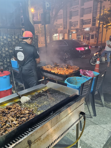 Opinii despre Fauzi Nasi Kerabu @ Suerasa Nasi Kerabu în Kuala Terengganu - Gastronomi dan perhotelan