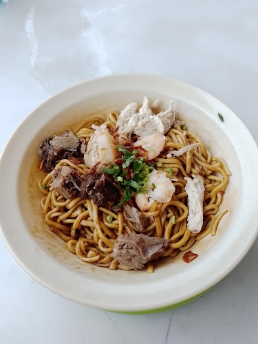 Comentarii opinii despre Syarikat Kedai Kopi Sandakan