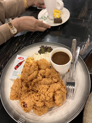 TRE NOMI WESTERN & COFFEE - Gastronomi dan perhotelan