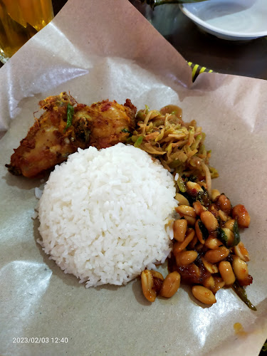Kampong Nyabor Kopitiam - Sibu