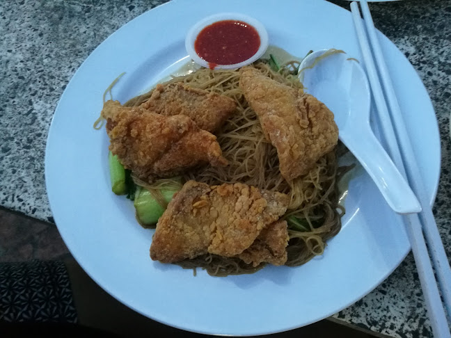 Comentarii opinii despre Kompleks Makanan Medan Renong Padang Kota Lama