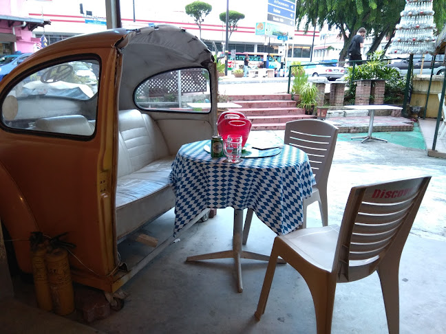 DISCOVERY CAFE - Melaka