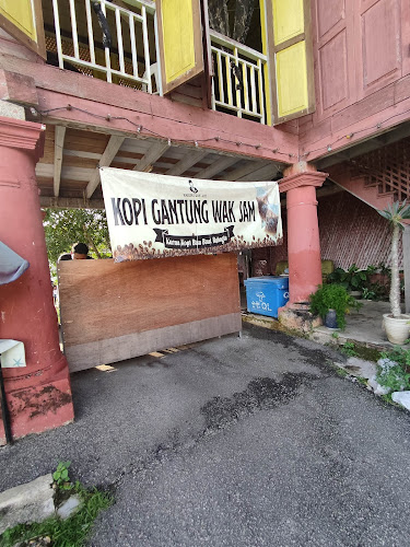 Kopi Gantung Wak Jam Kuala Kangsar