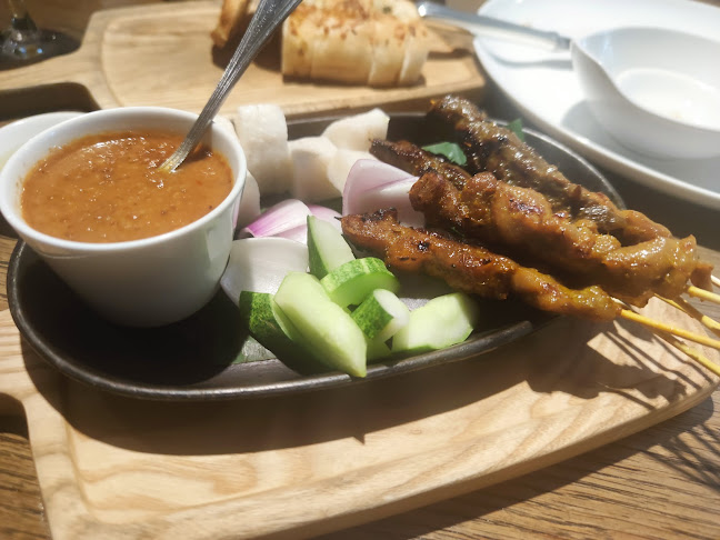 Arthur's Bar & Grill