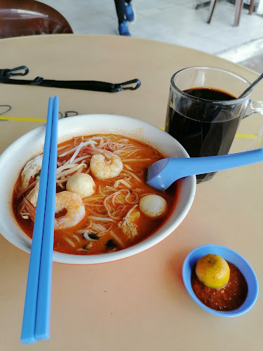 Opinii despre Pujut One cafe în Miri - Gastronomi dan perhotelan