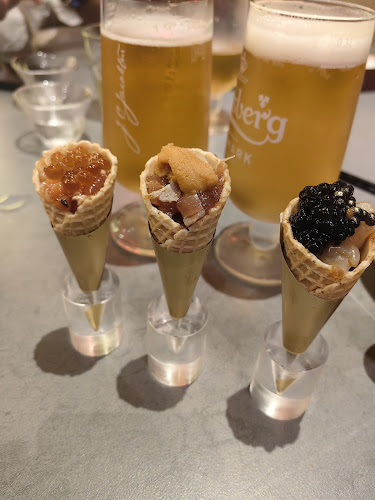 Hut Dining Buffet - Gastronomi dan perhotelan