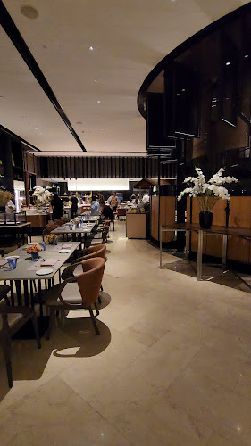 Nipah at EQ - Gastronomi dan perhotelan