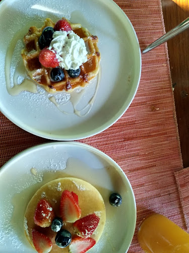 The Pomelo • The Banjaran Hot Springs Retreat - Gastronomi dan perhotelan