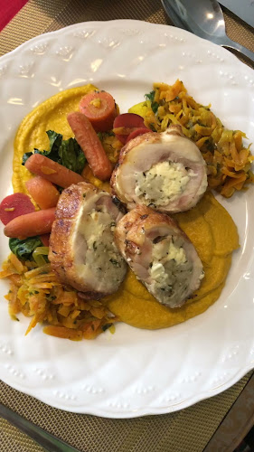 Opinii despre Suffolk House Restaurant în George Town - Gastronomi dan perhotelan