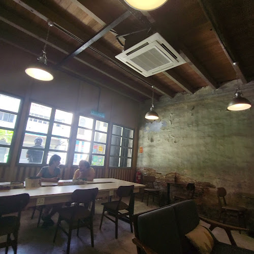 Opinii despre De Cafe & Rest House în Ipoh - Gastronomi dan perhotelan