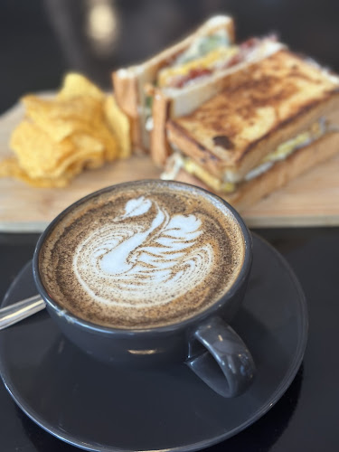 Opinii despre Alexandria's coffee & dining în Seremban - Gastronomi dan perhotelan