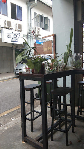 Comentarii opinii despre lima.tujoh Cafe & Guesthouse