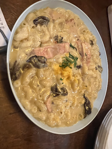 Roots Mount Austin (Relocating, To be announced) - Gastronomi dan perhotelan