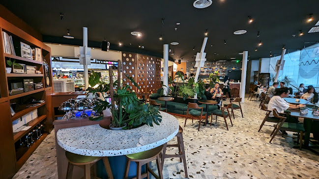 V88 Cafe & Bar Starhill