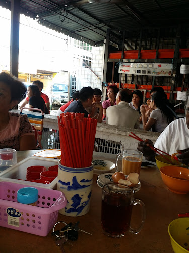 Restoran Lee Koon（利群鱼丸粉） - Seremban