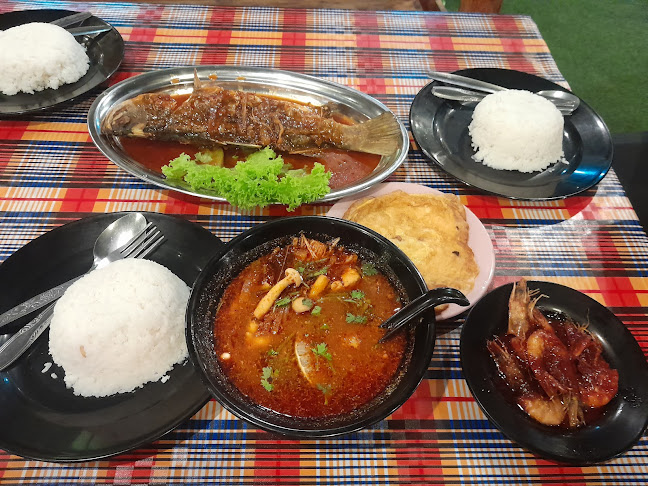 Butik & Kafe Cherry (TOM YAM BANGKOK NO 1 MELAKA) - Gastronomi dan perhotelan