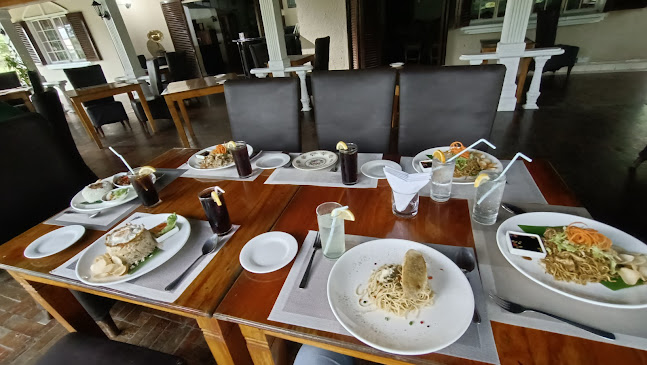 English Tea House & Restaurant