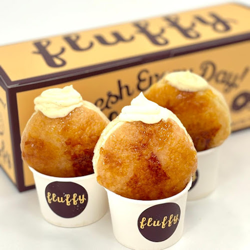Opinii despre Cafe Fluffy - Everyday Handmade Dessert Cafe: Premium Donuts & Coffee în Iskandar Puteri - Gastronomi dan perhotelan
