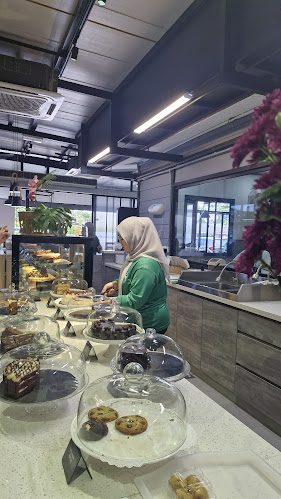 Comentarii opinii despre Hayyan Huda Opah's Kitchen