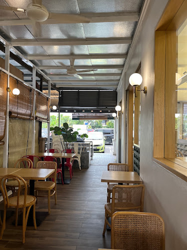 Peanuts Anchovies @ Jalan Tun Jugah - Gastronomi dan perhotelan