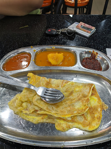 Az One Cafe - Gastronomi dan perhotelan