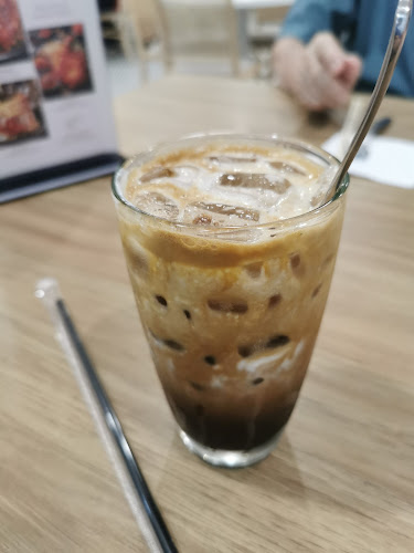 WaaronKuus Cafe - Gastronomi dan perhotelan