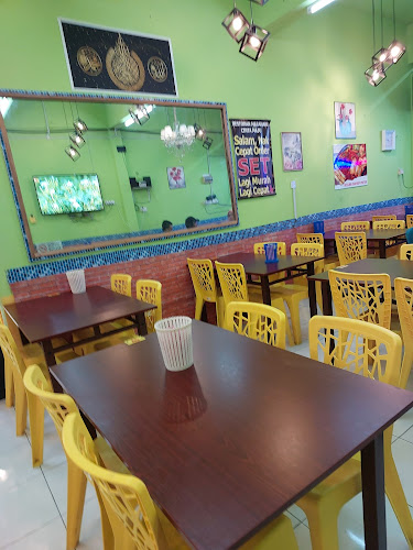 RESTORAN MATAHARI CINTA MAJU - Lumut