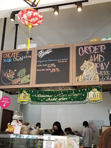 Comentarii opinii despre Feed Me Restaurants PLT