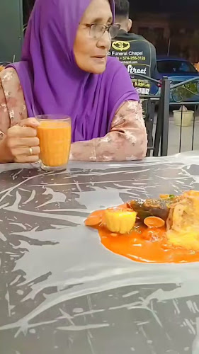 Comentarii opinii despre Bad Kitchen Shellout Restaurant