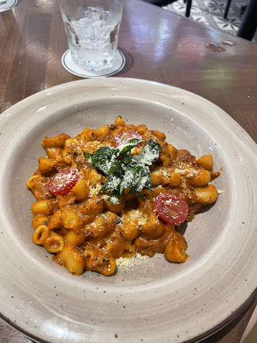 Me'nate Penang - Gastronomi dan perhotelan