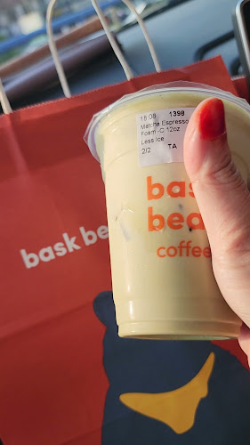 Bask Bear Coffee Pantai Remis