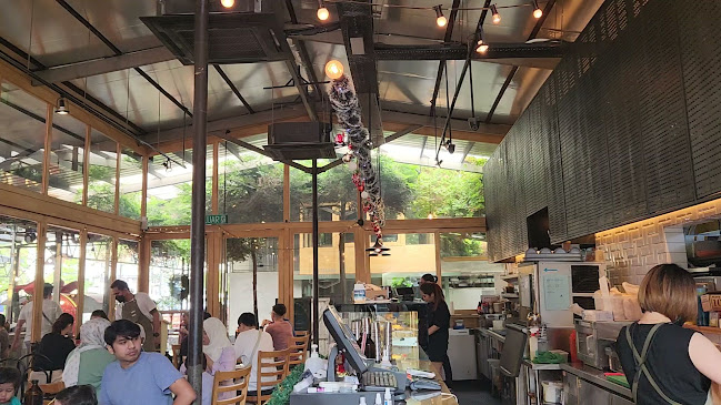 Breakfast Thieves APW Bangsar - Gastronomi dan perhotelan