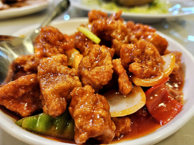 Lorong Kolam Plaza, Taman Far East, 88300 Kota Kinabalu, Sabah