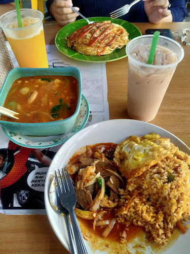 Comentarii opinii despre Medan Selera Ayer Keroh