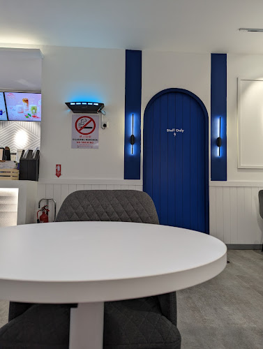 Opinii despre ZUS Coffee - Plaza 333, Penampang, Sabah în Kota Kinabalu - Gastronomi dan perhotelan