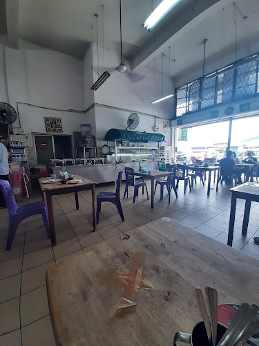 Dayang Rojak House - Gastronomi dan perhotelan