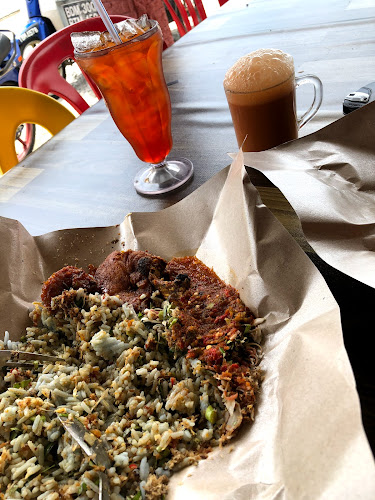 Kedai Nasi Berlauk Moksu Yah Tok Sabah - Gastronomi dan perhotelan