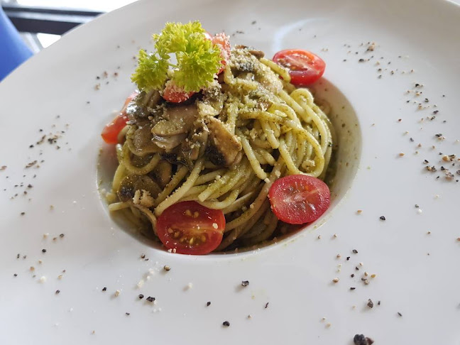 Comentarii opinii despre Marketplace Waffle Bar & Cafe