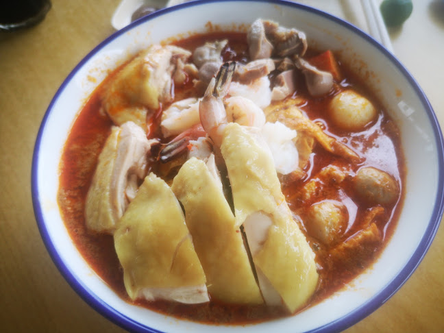 Opinii despre 园林茶餐室 Yuen Ling Cafe House în Miri - Gastronomi dan perhotelan