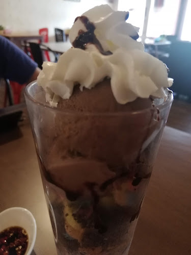 Comentarii opinii despre Ice Cream Cafe House