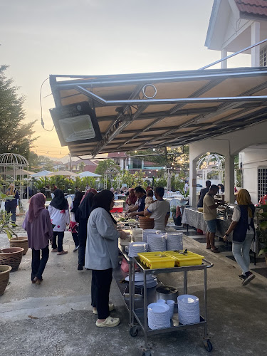 Opinii despre THE GARDEN STEAMBOAT | HOUSE OF STEAMBOAT în Seri Manjung - Gastronomi dan perhotelan