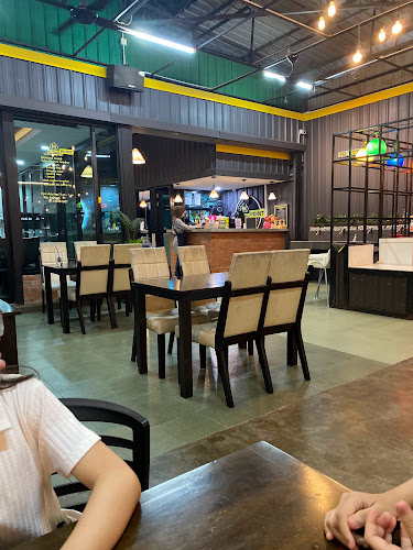 Meeting Point Restaurant