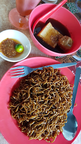 Opinii despre Mee Tauhu Sedap în Kota Kinabalu - Gastronomi dan perhotelan