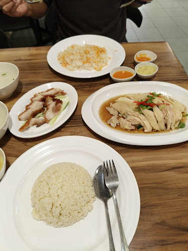 Lucky Corner Chicken Rice Cafe - Johor Bahru