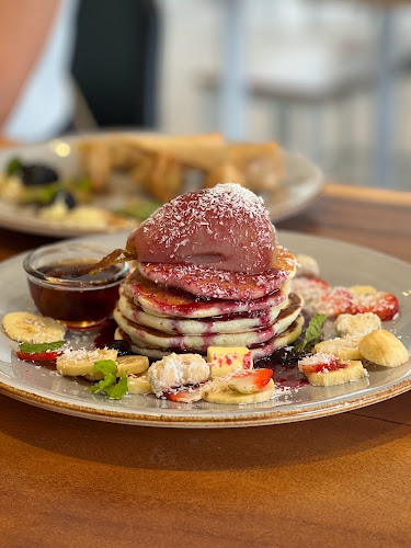 Mrs. Whó - Gastronomi dan perhotelan