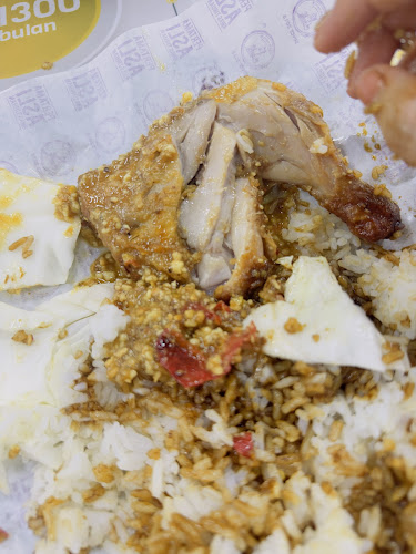 Ayam Gepuk Pak Gembus - Shah Alam